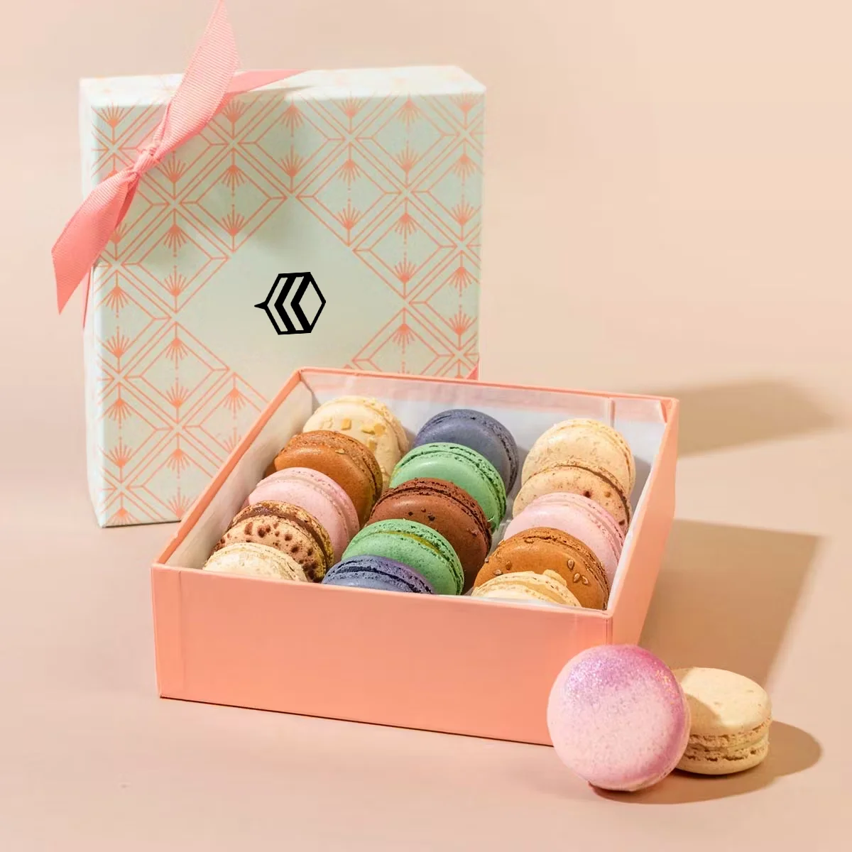 clear-macaron-boxes-for-2