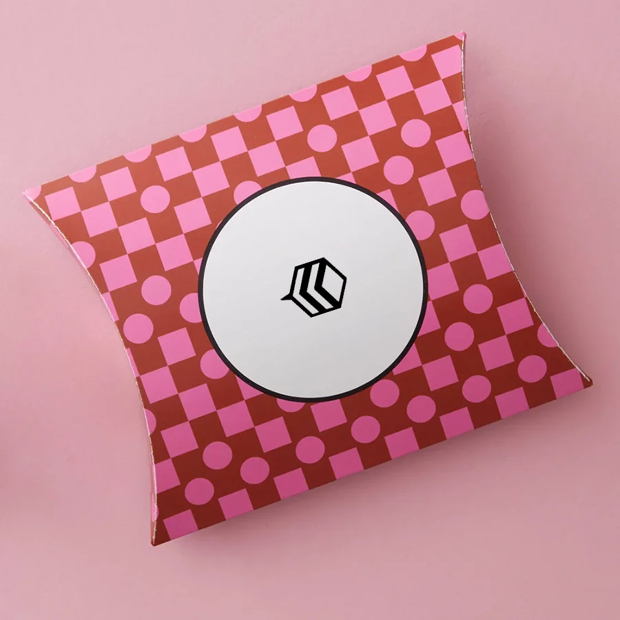 hot-pink-pillow-boxes