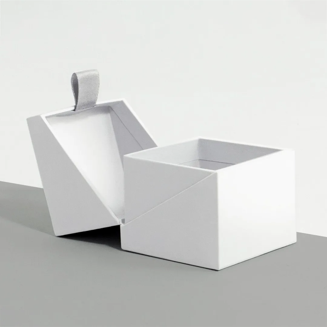 custom white rigid boxes